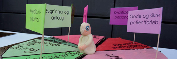 Hvordan skal kagen skæres? spørger regionsansatte